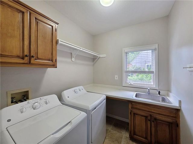 11009 W 131st Street, Overland Park, KS 66213
