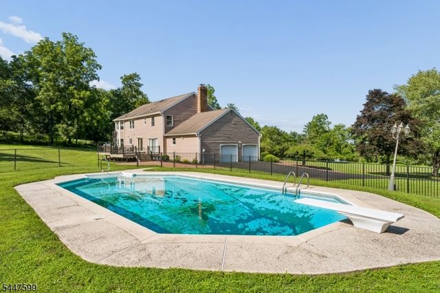 20 E Ridge Rd, Montgomery Twp., NJ 08558