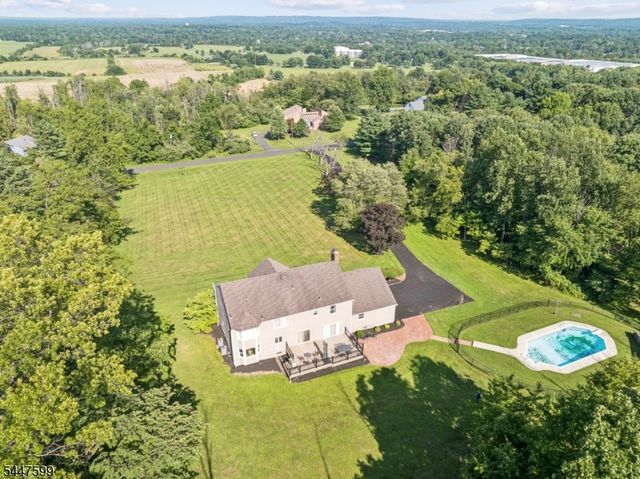 20 E Ridge Rd, Montgomery Twp., NJ 08558