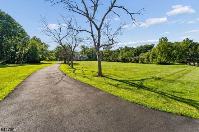 20 E Ridge Rd, Montgomery Twp., NJ 08558