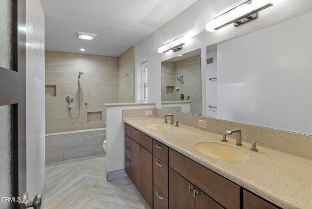 796 Cayo Grande Court, Thousand Oaks, CA 91320