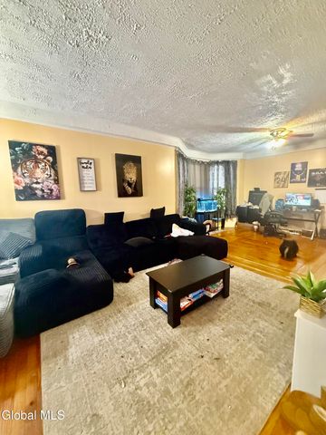 235 6th Avenue, Troy, NY 12180
