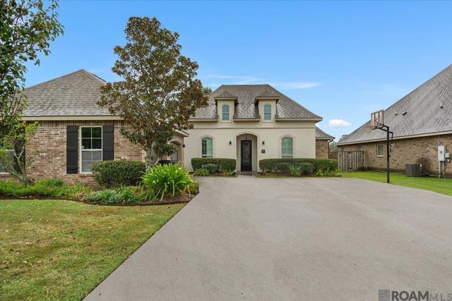 8257 Quiet Creek Dr, Denham Springs, LA 70726