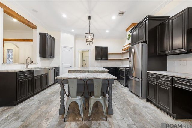 8257 Quiet Creek Dr, Denham Springs, LA 70726