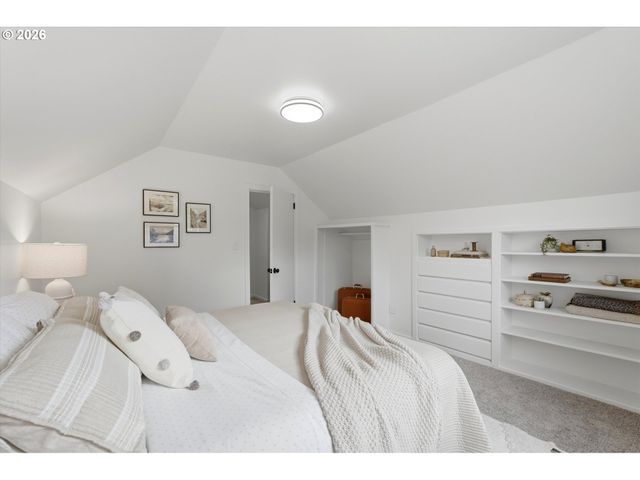 10920 Ne HANCOCK St, Portland, OR 97220