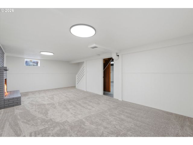 10920 Ne HANCOCK St, Portland, OR 97220