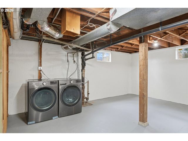 10920 Ne HANCOCK St, Portland, OR 97220