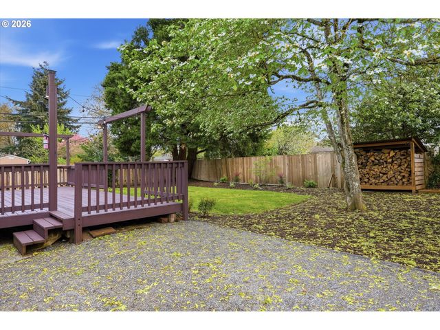 10920 Ne HANCOCK St, Portland, OR 97220