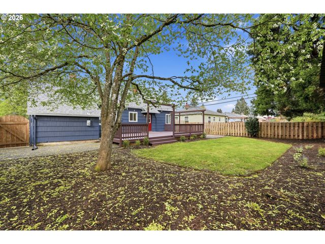 10920 Ne HANCOCK St, Portland, OR 97220