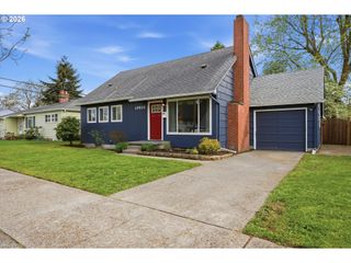 10920 Ne HANCOCK St, Portland, OR 97220