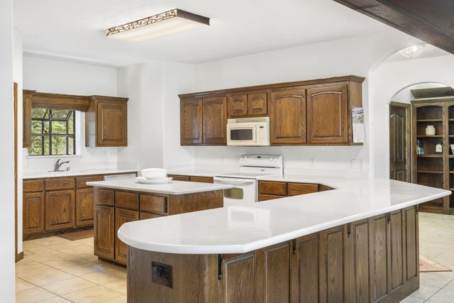2020 Persimmon Hill Lane, Lampe, MO 65681