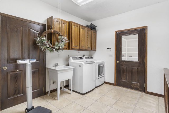 2020 Persimmon Hill Lane, Lampe, MO 65681