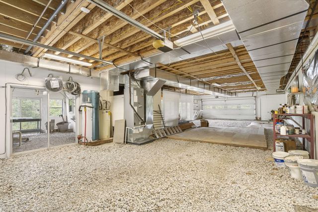 2020 Persimmon Hill Lane, Lampe, MO 65681