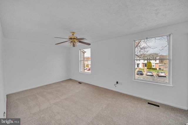 4703 HERSAND CT, Woodbridge, VA 22193