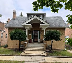6808 S Maplewood Avenue, Chicago, IL 60629