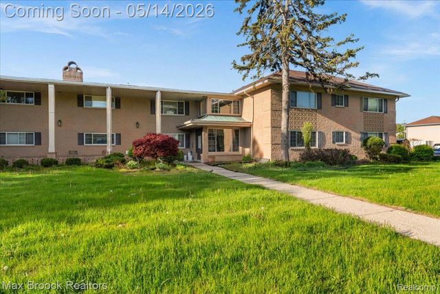 2247 Walton Boulevard 49, Rochester Hills, MI 48309