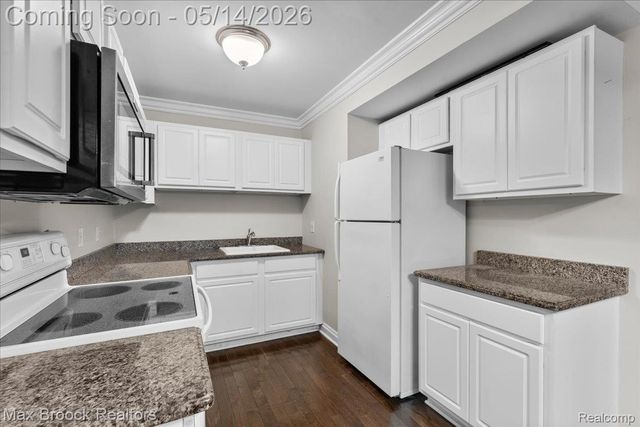 2247 Walton Boulevard 49, Rochester Hills, MI 48309