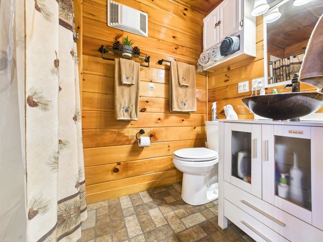 361 Jackson Lodge Road, Canaan, VT 05903