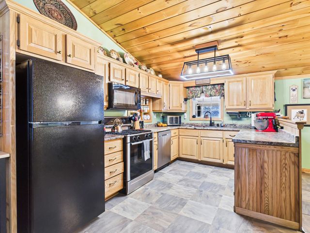 361 Jackson Lodge Road, Canaan, VT 05903