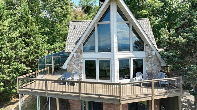 4930 Brushy Mountain Road, Wilkesboro, NC 28654