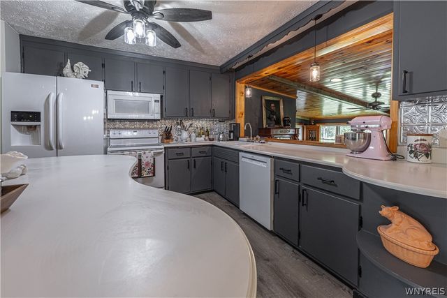 7174 Chestnut Ridge Road, Lockport Town, NY 14094