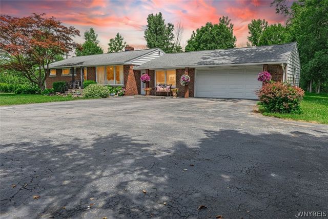 7174 Chestnut Ridge Road, Lockport Town, NY 14094