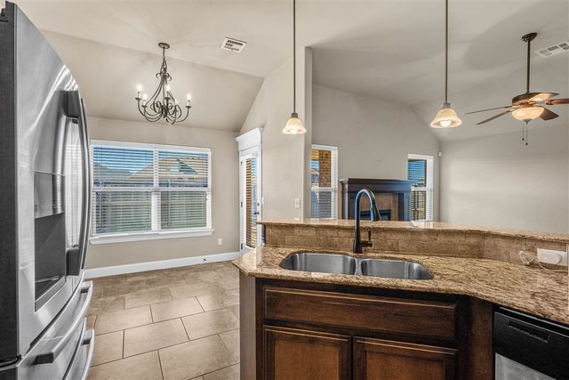 2411 SW Edinburough Dr, Lawton, OK 73505