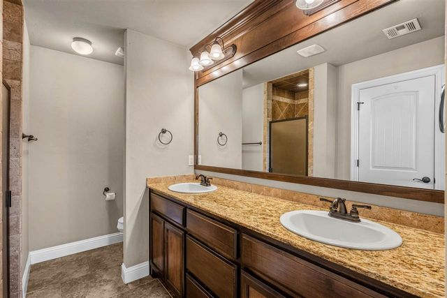 2411 SW Edinburough Dr, Lawton, OK 73505