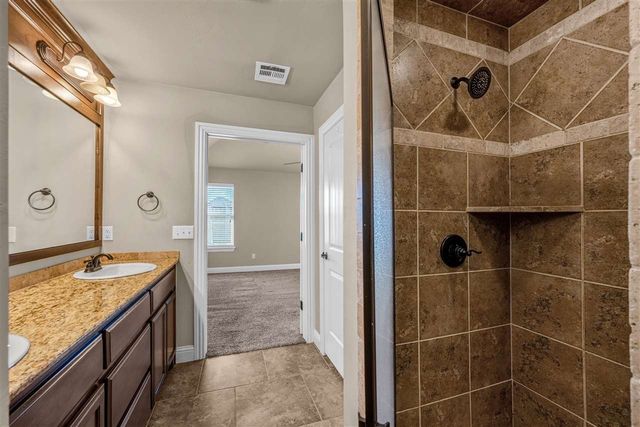 2411 SW Edinburough Dr, Lawton, OK 73505