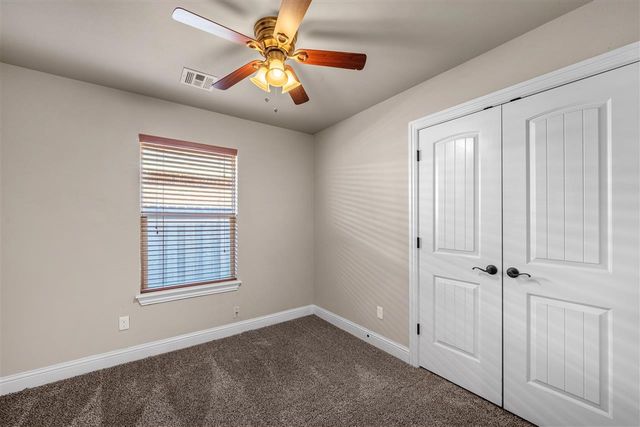 2411 SW Edinburough Dr, Lawton, OK 73505