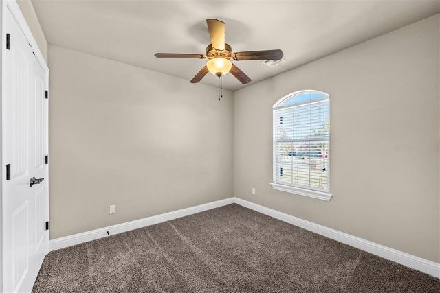 2411 SW Edinburough Dr, Lawton, OK 73505