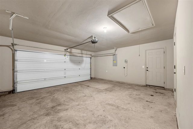 2411 SW Edinburough Dr, Lawton, OK 73505