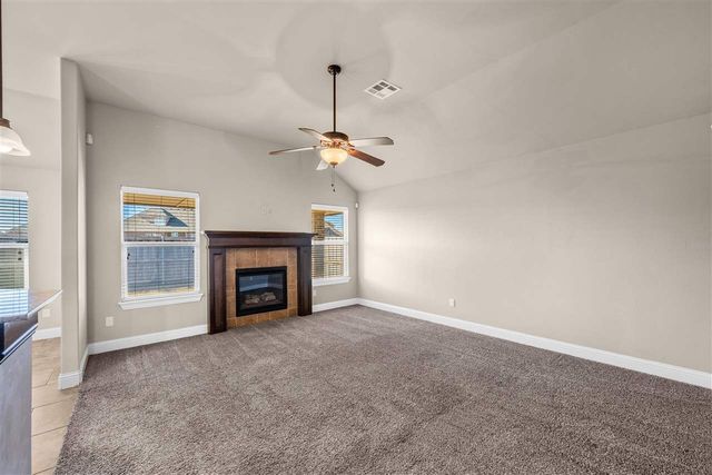 2411 SW Edinburough Dr, Lawton, OK 73505