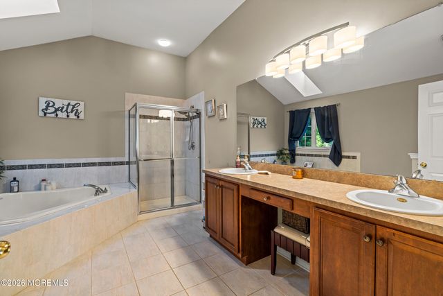 10 Altori Court, Little Egg Harbor, NJ 08087