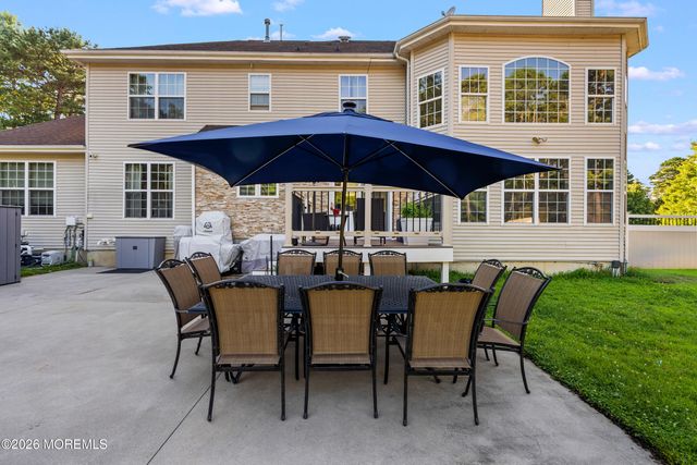 10 Altori Court, Little Egg Harbor, NJ 08087