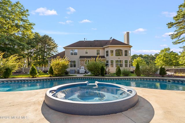 10 Altori Court, Little Egg Harbor, NJ 08087
