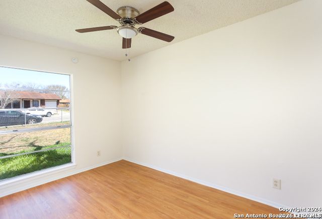 9222 five palms dr, San Antonio, TX 78242