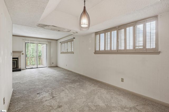 32 Briarglen Place, Greenville, SC 29615
