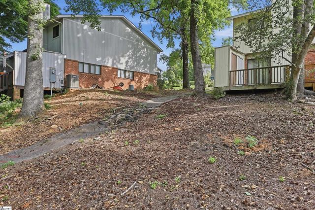 32 Briarglen Place, Greenville, SC 29615