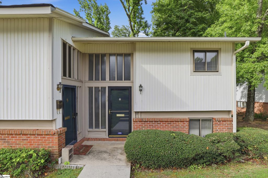 32 Briarglen Place, Greenville, SC 29615