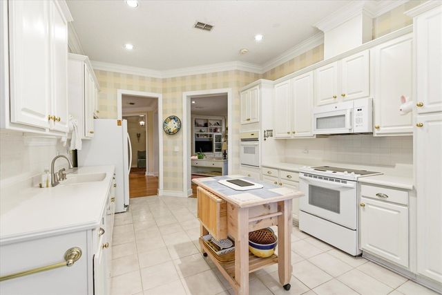 8973 Eagles Ridge Drive, Tallahassee, FL 32312