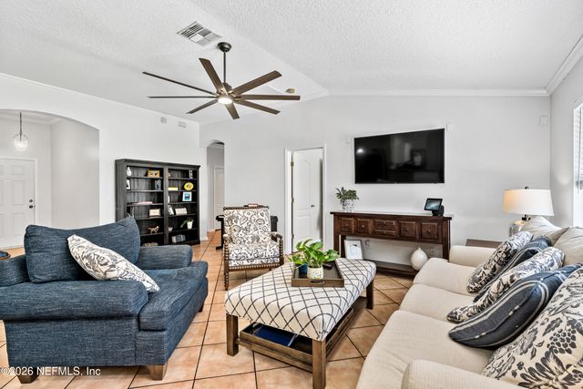 1586 HARVEST COVE Drive, Middleburg, FL 32068