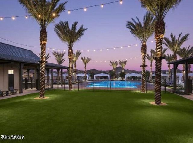 2430 W ROWEL Road, Phoenix, AZ 85085
