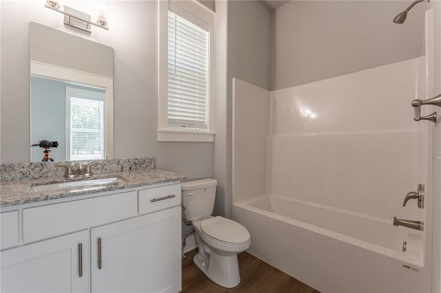 354 E 10th Street, Fayetteville, AR 72701