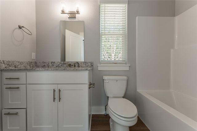 354 E 10th Street, Fayetteville, AR 72701