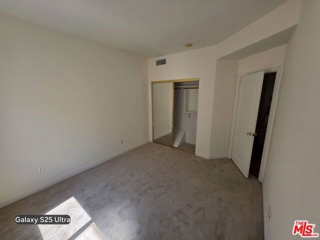 5242 Vesper Avenue 8, Los Angeles, CA 91411