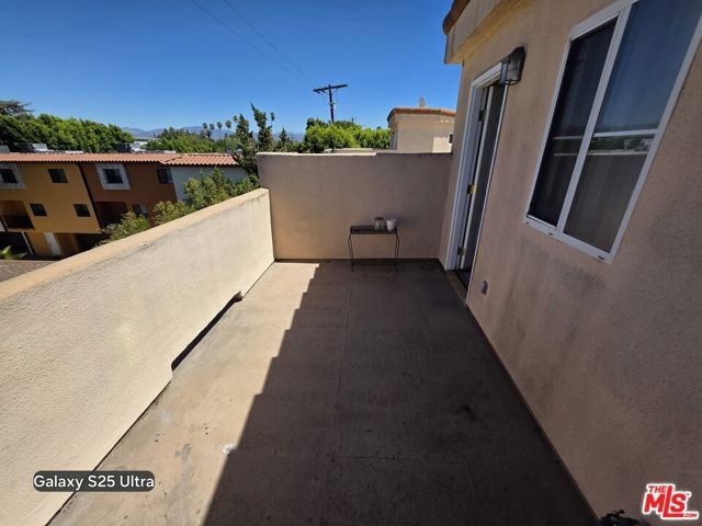 5242 Vesper Avenue 8, Los Angeles, CA 91411