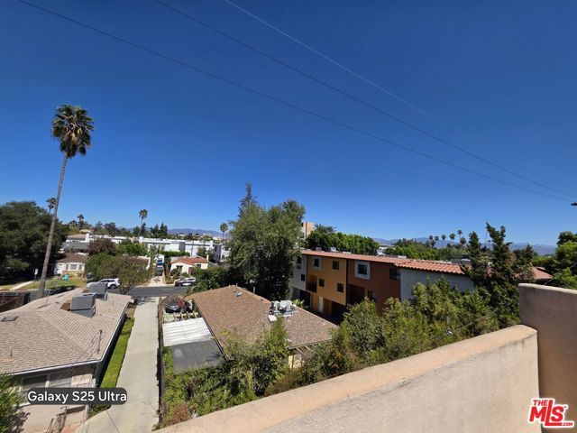 5242 Vesper Avenue 8, Los Angeles, CA 91411