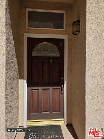 5242 Vesper Avenue 8, Los Angeles, CA 91411