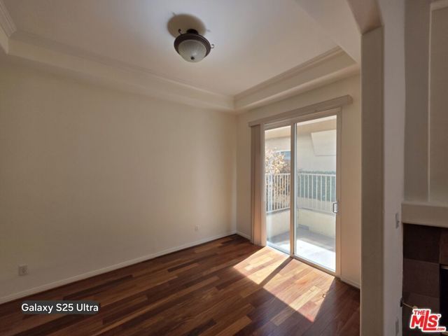 5242 Vesper Avenue 8, Los Angeles, CA 91411